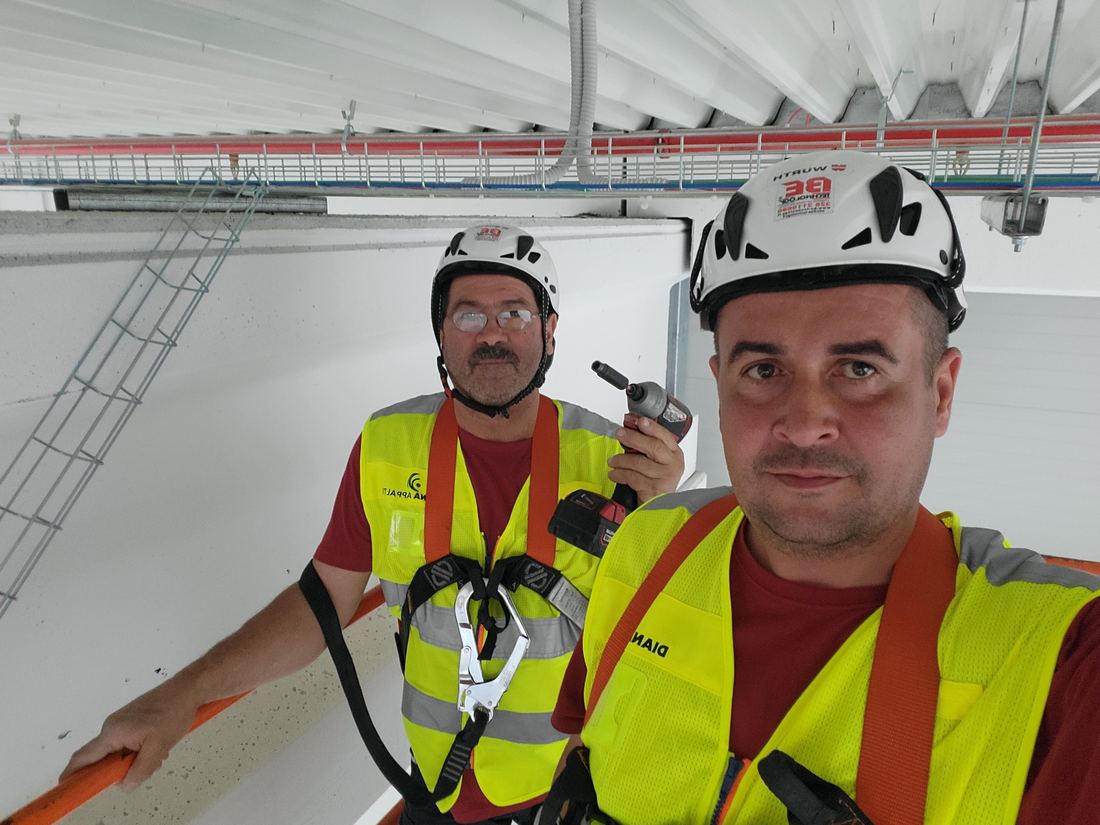Squadra Diana Appalti al lavoro in cantiere